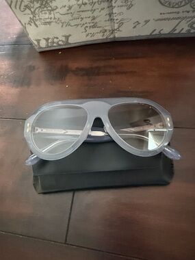 Retro Aviator Sunglasses in Light Gray- blue new